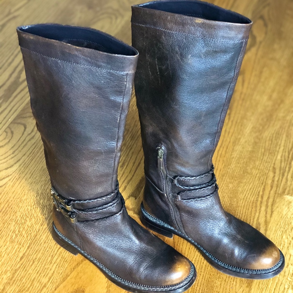 B Makowsky Boots. 6
